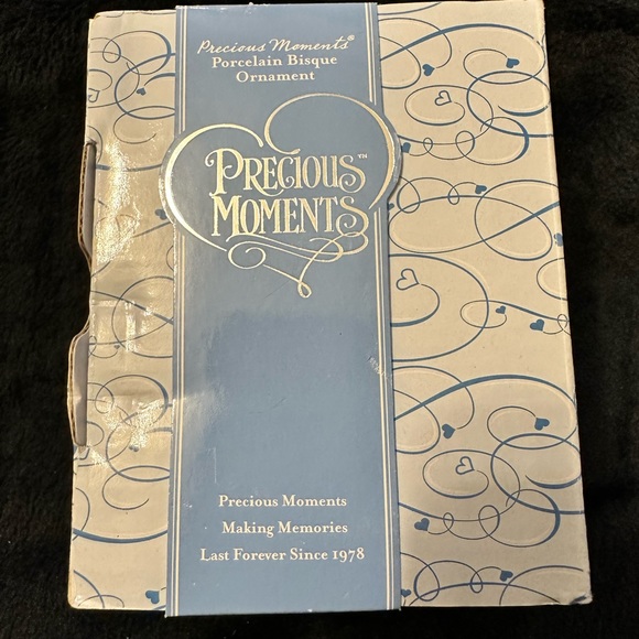 Precious Moments “Dancing for Joy on Christmas” - Picture 4 of 6